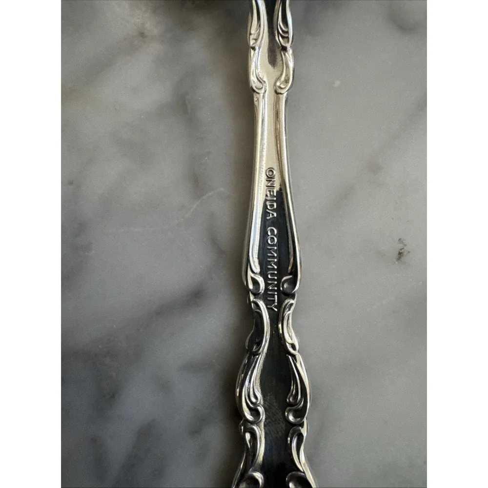 Oneida Community‎ Beethoven (5)  Teaspoons Silverplate 1971 Flatware